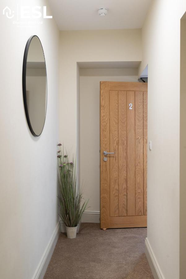 Shrewsbury Square - 2 Bedroom Second Floor Apartment - Perfect Central Location For Exploring Шрусбери Экстерьер фото